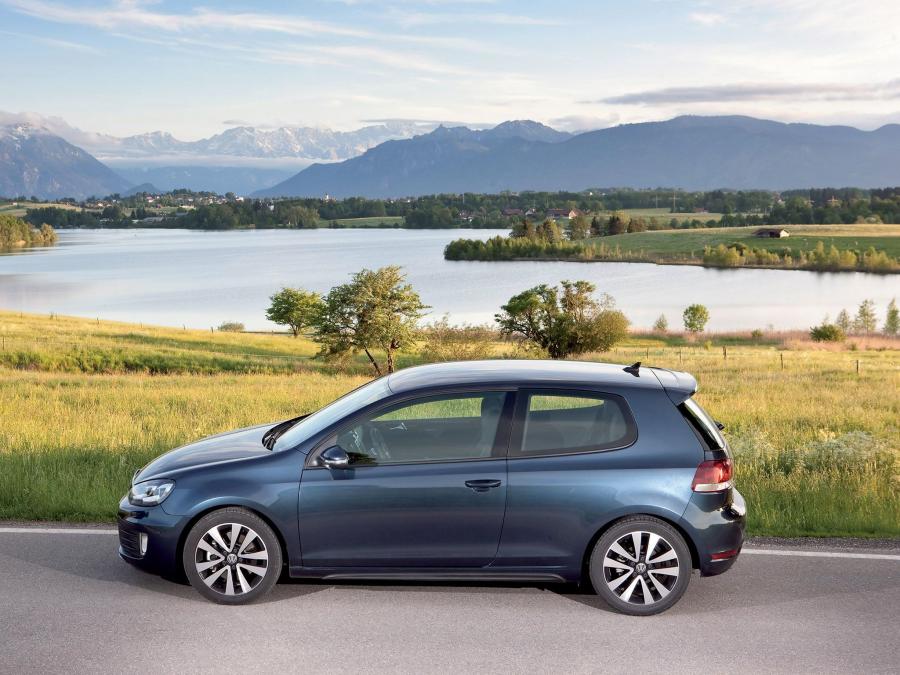  Volkswagen Golf GTD 3-Door 2009 года  (фото 24 из 34)
